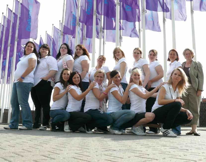 Schülerinnen der Berufsfachschule Altenpflege beim Diakonie- Kongress 2009 zukunft:pflegen in Berlin, bei dem sie für ein Projekt zum präventiven Gesundheitsschutz ausgezeichnet wurden.