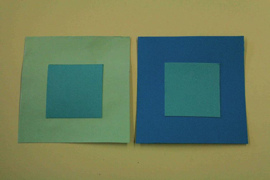 Experiment 8 Wir sehen Farben, die es beim Licht gar nicht gibt! Karton in drei Abstufungen einer Farbe bereitgestellte Farbkarten, Lupe Durchführung: 1.
