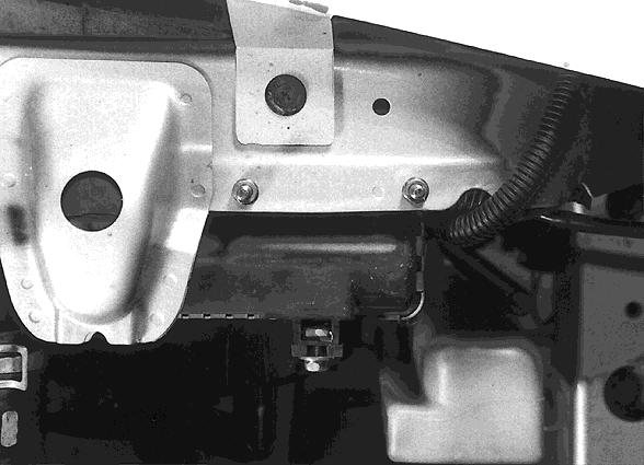Thermo Top T Mitsubishi Lancer/Colt Einbau Halteplatte - Abgasleitung und Abgasleitung-Endstück gemäß Skizze (Bild ) ablängen Einlegeplatte mit Abgasleitung Abgasleitung Abschnitt Abgasleitung-