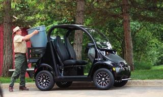 Überragende Vielseitigkeit & Wiedererkennung Die GEM-Modelle bieten die intelligente Transport-Alternative zu einem Golfmobil, einem kleinen LKW oder