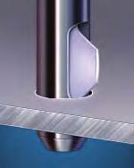 Arbeitsweise der Werkzeuge 1. Das rotierende Werkzeug wird in die vorhandene Bohrung eingeführt, die ausgefahrene Klinge/Schneide entgratet den oberen Bohrungsrand.