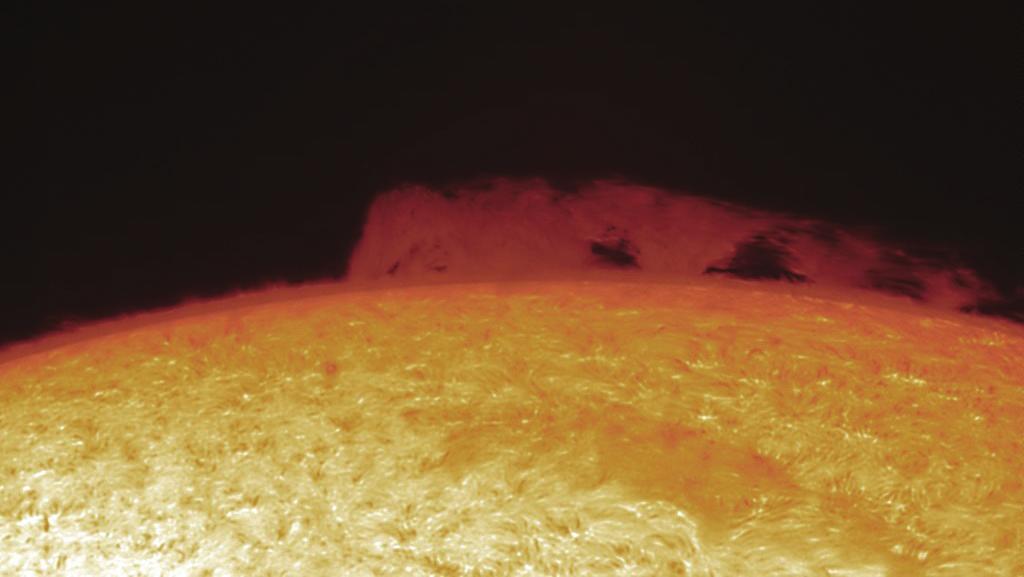 Amateurfunk trifft Amateurastronomie; ein kleiner Exkurs Teil 2 (4/5) von Urs Flükiger Die Aktivität der Sonne ändert sich stetig.