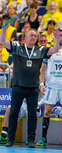 ZUR SACHE: SC DHFK LEIPZIG VERLETZUNGSSORGEN BEIM SENKRECHTSTARTER Der SC DHfK Leipzig hat in den vergangenen Jahren mit den größten Leistungssprung im deutschen Profi- Handball vollzogen.