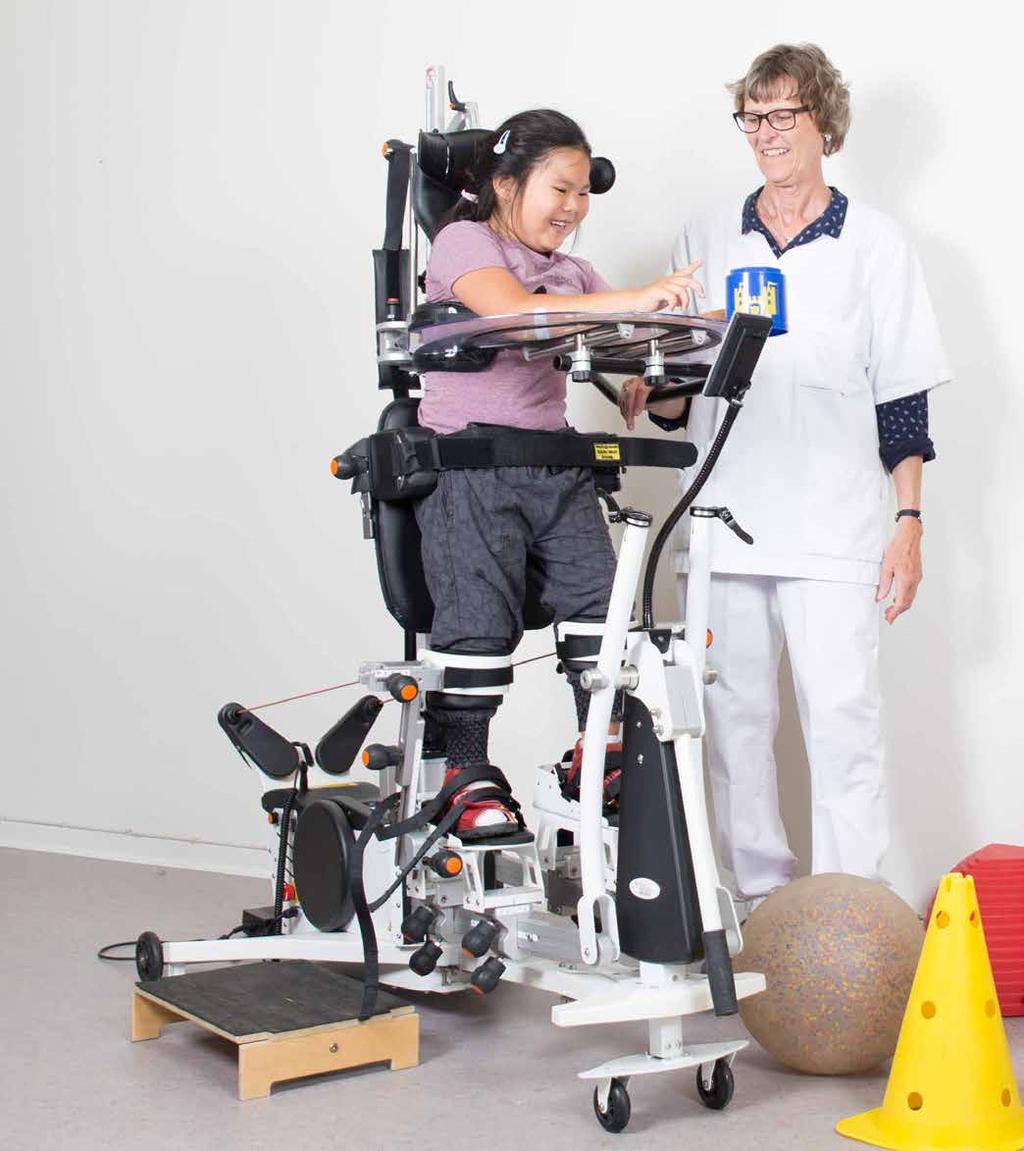 BEWEGT DANK INNOWALK Schenken Sie Ihren Patientinnen und Patienten Bewegung: Mit dem einzigartigen motorisierten Trainings- und Rehabilitationsgerät Innowalk profitieren Menschen mit eingeschränktenr
