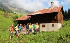 Thomas und Marion Inderbitzin haben bereits den dritten Sommer die Alpen Feldmoos und Mälchberg gepachtet. Im Winter bewirtschaften sie einen Bauernhof im Bisisthal.