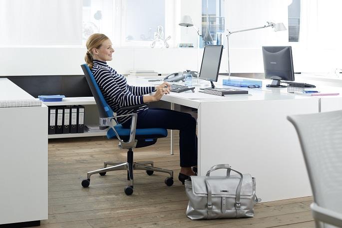 7/10 Bildmaterial: Rücken gesund und fit: Der Bürostuhl sollte bequem und ergonomisch sein.