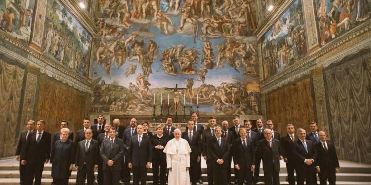 Wen es wundert warum die EU so Faschistisch wirkt, sollte sich fragen, wieso der Papst die höchste moralische