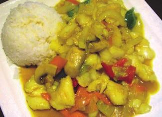 Rindfleisch mit Kimchi, Glasnudeln Fischfilet gebraten mit Gemüse in Curry-Soße