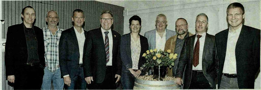 (Ex-Präsident), Sibylle Büchli (Vorstandsmitglied), Marcel Suter (Ex. Marketing) Peter Rey (Rebbaukommissär), Michael Wetzel (Vizepräsident) und Markus Fuchs (neu Marketing).