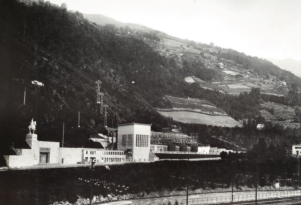Vom Projekt zur Baustelle Geschichte des Wasserkraftwerks Barbian Von den großen Südtiroler Anlagen, die vor dem Zweiten Weltkrieg gebaut wurden, ist jene in Barbian die Jüngste.