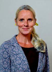 Frau Ruhm ist Referentin im Gesundheitsbereich und Ausbilderin von Lerntherapeuten.