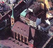 Immobilien: Zwei Standorte mit Strahlkraft in die Fläche der Pfarrei und vielen neuen Möglichkeiten Die Pfarrkirche St.