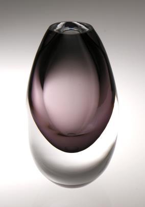 : F 2111 02 Vase, rauchblau, h ca. 18 cm Art.-Nr.