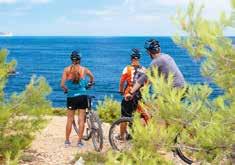 Montgrí-Tour: 16 Für geübte Mountainbiker geht es über geteerte Feldwege und feste Wirtschaftswege in das zwischen L Escala und L Estartit gelegene Montgri-Massiv.