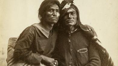 Navaho Geschlechterkonzept weiblich weiblich männlich (weiblich mit Männerkörper) = two spirit