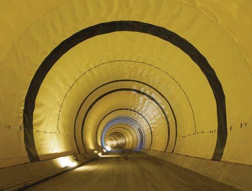 GESAMTSYSTEM VORTEILE UND NUTZEN BEWÄHRTE FPO-ABDICHTUNG basiert auf den FPO-Sikaplan Abdichtungsbahnen, die im Tunnelbau zum Einsatz kommen und seit über Jahren auf der ganzen Welt bekannt sind.