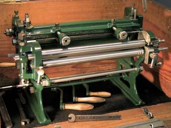 100-Jährige Blechbearbeitungsmaschine von Erdmann Kircheis Aue Unser Azubis mit ihren Ausbildern auf Reisen Zur Langen Nacht der Wissenschaften gestalteten die Azubis einen eigenen Stand Nostalgie in