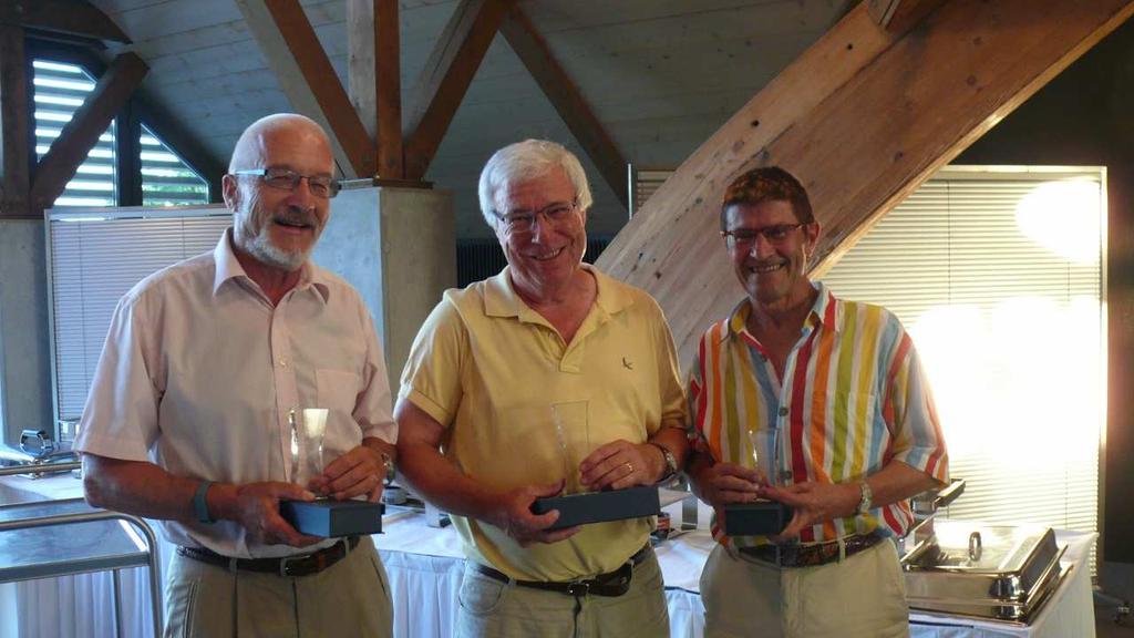 Rang) Bild unten: das Sieger-Trio der Senioren-Clubmeisterschaft