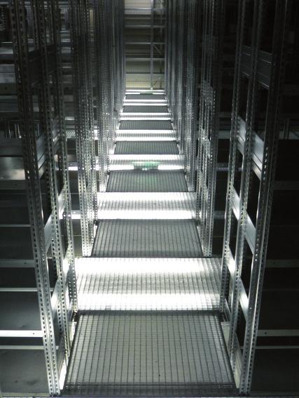 Meter Fachebenen Doppelreihen in Sondertiefe 350 mm/reihe 2 integrierte Treppenhäuser Laufgang mit engmaschigem