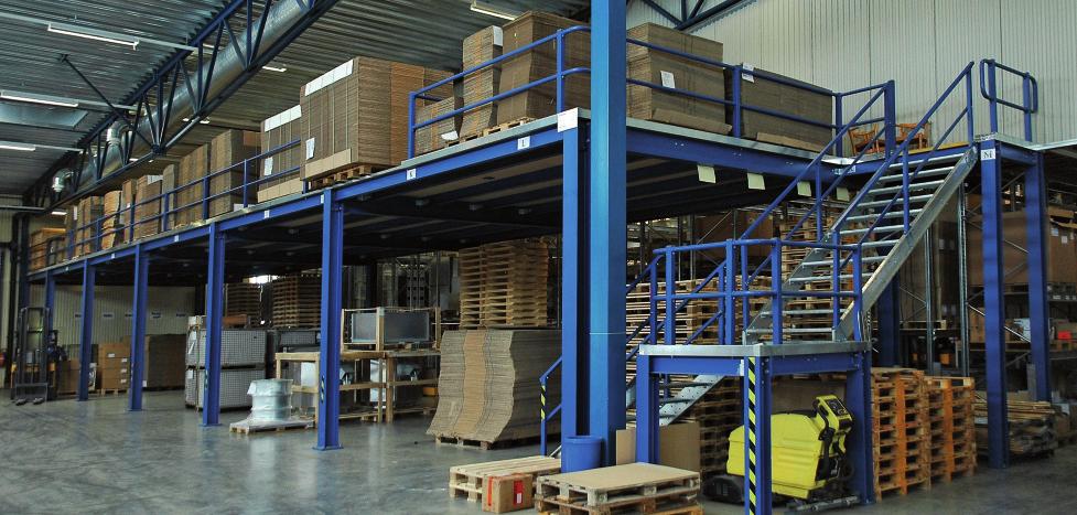 Stahlbaubühnen Der verfügbare Lagerplatz in Produktion, im Lager oder im Verkaufsraum kann mit freistehenden Lagerbühnen schnell und einfach verdoppelt werden.