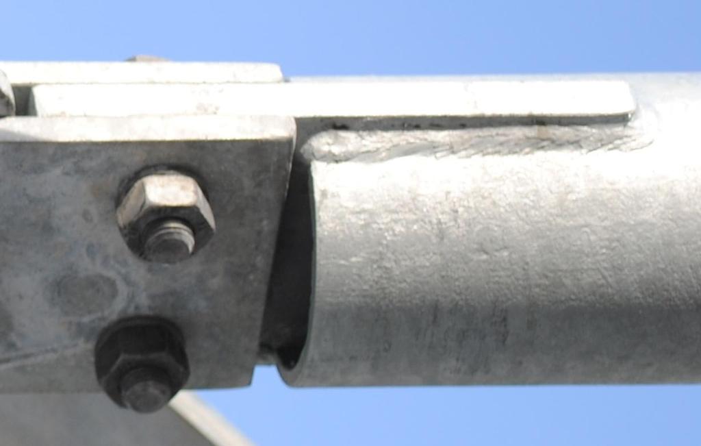 Praxisbeispiele Rohr mit Einschiebling Werkstoff: S 235 JR Profil 160 mm Einstufung in Konstruktionsklasse: