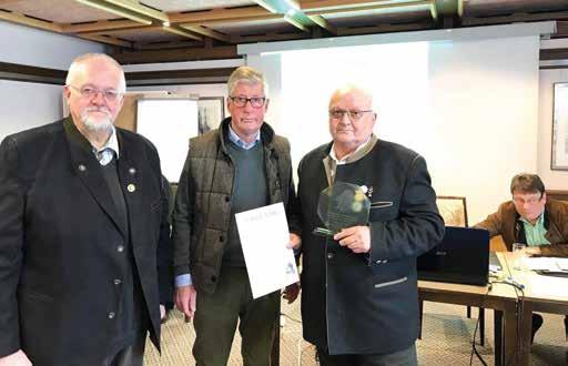 Jahreshauptversammlung 2018 in Fulda rechts: Stellvertretend