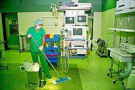 Befragung zur Qualität Reinigung in Krankenhäusern DGKH/ Sektion Hygiene Befragte 285 Krankenhäuser Welche Flächenleistungen
