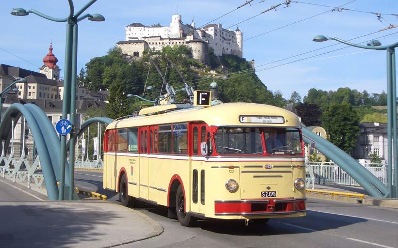 bis 1976 als Linienbusse durch die Salzburger Innenstadt.