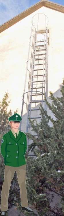 Da der Besuch im Glockenturm mit Lärm verbunden war, kam die Polizei zur Überprüfung und holte die verdutzen Kinder vom Dachboden. Einer hieß wohl Jonas, der andere Edgar.