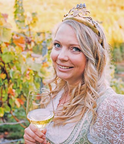 Ramsthaler Weinprinzessin Fotos + Titelfoto: smllr Liebe Gäste, liebe Ramsthaler, ich begrüße Sie
