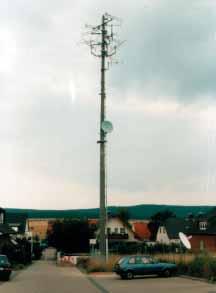 Seite 5 Es war einmal: Antenne am Zedernweg 15 Jahre am Itzumer Hausberg (Foto: th) Am 10.