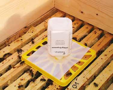 Liebig Dispenser Verdunster für Ameisensäure (Amo Varroxal 85%) zur Sommerbehandlung Der Liebig Dispenser ist für Magazinbeuten entwickelt.