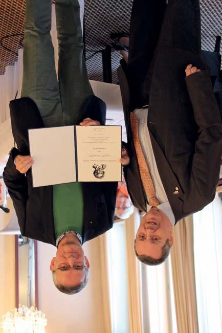 Dem früheren Projektleiter für ein Beethoven-Festspielhaus Heiner Küpper wurde die Ehrenmitgliedschaft verliehen.