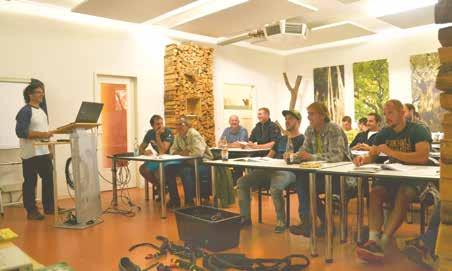 Zertifizierter Baumkontrolleur FLL Baumpflegerwissen sicheres Urteil Auf Grundlage der Baumkontrollrichtlinie bietet die Münchner Baumkletterschule in Kooperation mit dem Dendro-Institut Tharandt und