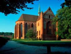 8 Kinder und Jugendliche Kinder und Jugendliche 9 "Entenjagd" Kloster Chorin Konfirmation in Fichtenwalde In diesem Jahr feiern wir am 23.