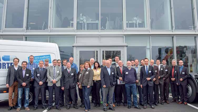 03 Netzwerke und Initiativen LogistikForum Das von der EWG ins Leben gerufene Netzwerk der Rheiner Logistikbranche und verladenden Industrie traf sich auch im Jahr 2015 zum gemeinsamen Austausch über