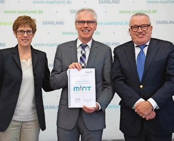 AUS- UND WEITERBILDUNG 45 MINT-Botschafter im Saarland ausgezeichnet Die neuen MINT-Botschafter wurden in der Staatskanzlei ausgezeichnet.