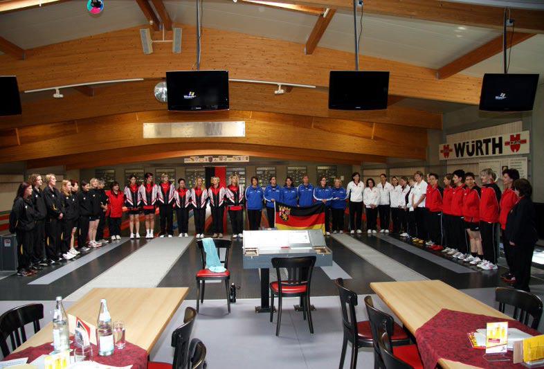 Aus den Ländern 59 Als Sieger dieses Ländervergleichs ging Baden hervor, sodass das nächste Treffen der Landesverbände 2011 in Baden stattfinden wird.