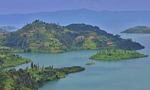 TASTE OF RUANDA & UGANDA Das hügelige Ruanda ist bietet spektakuläre Landschaften mit fantastischen Ausblicken.