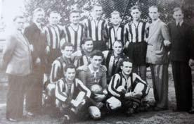 - 3-1948 - 2018 Die Erste Herren Mannschaft des BSV, die in der Saison 1954/55 den Kreismeistertitel im Altkreis Bersenbrück gewann. Freitag, 11.05.