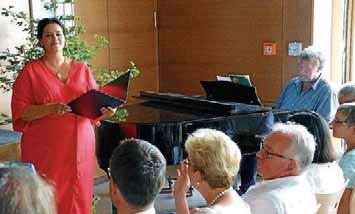 Haug begrüßte auch den neuen Rektor und die neue Konrektorin im Namen aller Kirchentellinsfurter und versprach, im