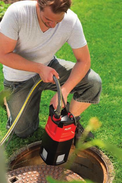zwei in eins Tauchdruckpumpen vereinen die Vorteile von Garten- und Tauchpumpe in einem Gerät und fördern bei konstant hohem Druck bis zu 6.300 Liter pro Stunde.
