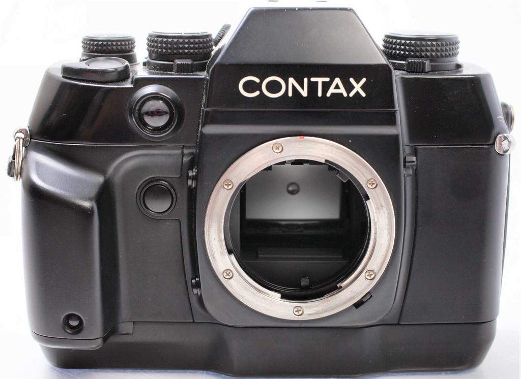 Es ist die weltweit einzige Kamera mit integriertem Autofokus für alle Zeiss T* Objektive.