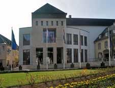 Ville d Echternach Gemeinderatssitzung vom 23.04.2018 Budget 2018: Neue Kredite Kauf eines Teleskopladers: 92.500. Parlofon (Lyra): 20.000. Rolltür und Gitter (Gemeindeateliers): 15.600.