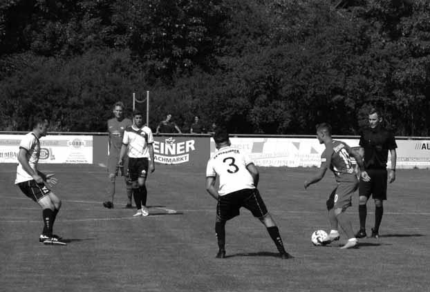 Matthias Wituschek beim Freundschaftsspiel SV Nersingen gegen 1.