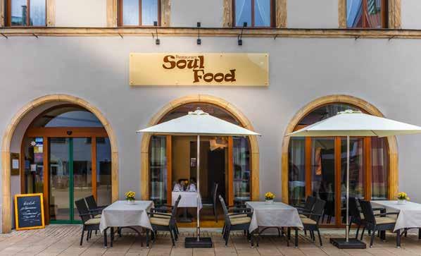 Besuch im Soul Food in Auerbach Die Gastronomen Christine Heß und Michael Laus eröffneten am 24. März 2012 das Restaurant Soul Food in Auerbach.