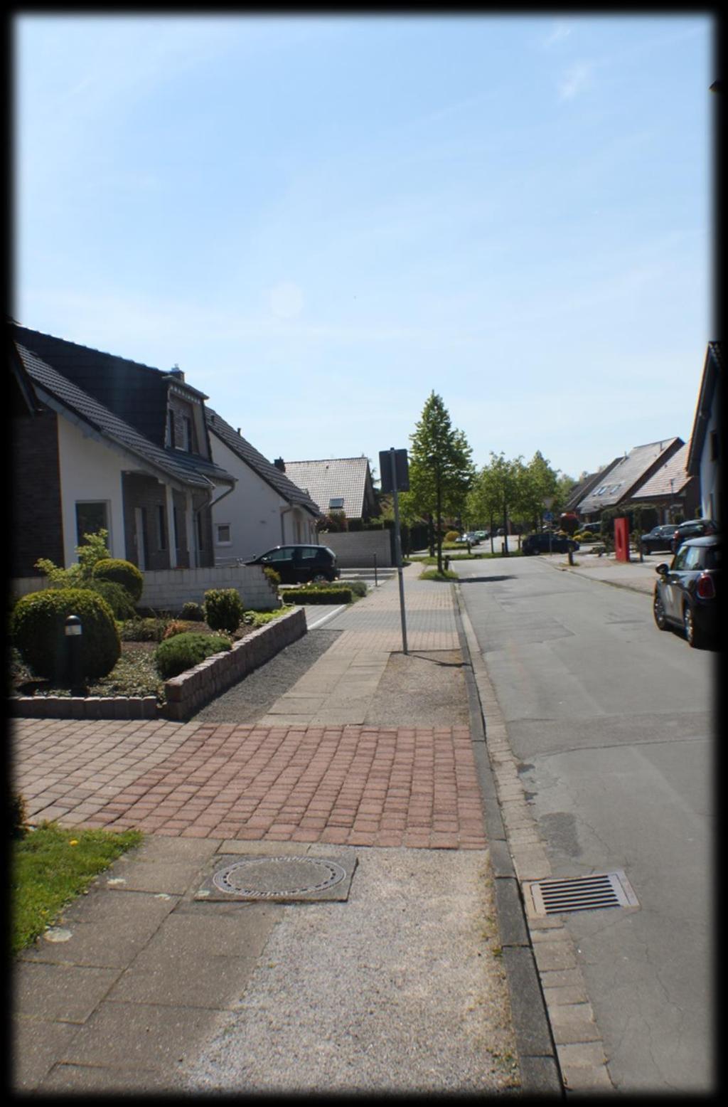 Lagebeschreibung Diese Immobilie befindet sich in bevorzugter Lage von Voerde- Friedrichsfeld.