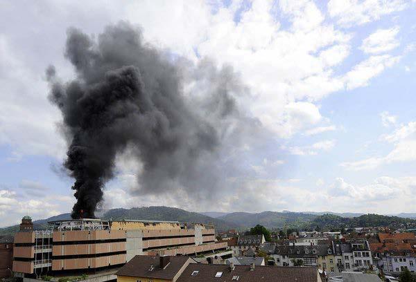 Ein Feuer wird immer von Rauch begleitet