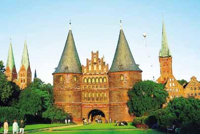Referenzen Holstentor Lübeck Zwischen 1464 und 1478 wurde das Holstentor in Lübeck erbaut das wohl bekannteste mittelalterliche Stadttor der Welt.