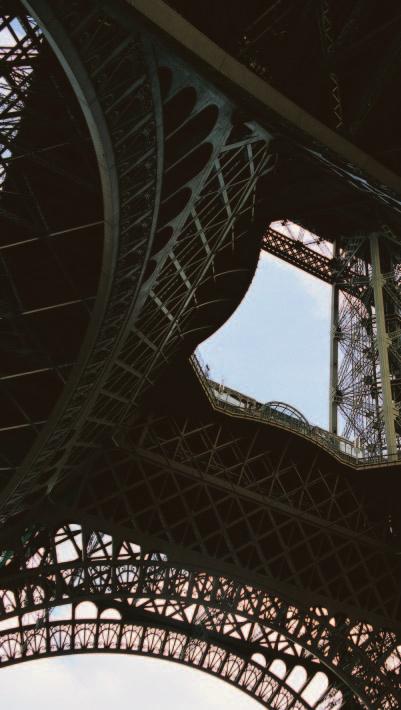 Stahl ist genial 3 Der Eiffelturm in Paris gehört neben den ägyptischen Pyramiden zu den faszinierendsten Bauwerken der Menschheit.
